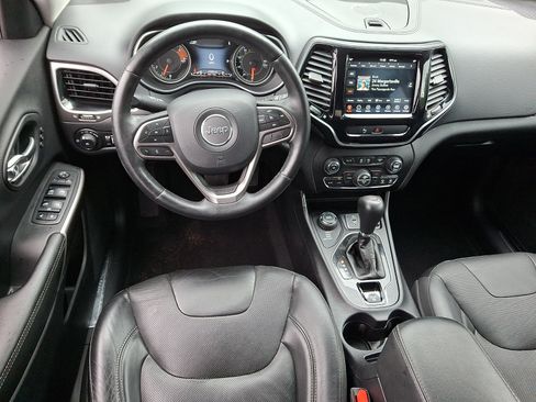 Used 2019 Jeep Cherokee Limited AWD/4WD image 11