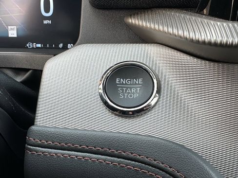 Used 2025 Ford Explorer Active image 29