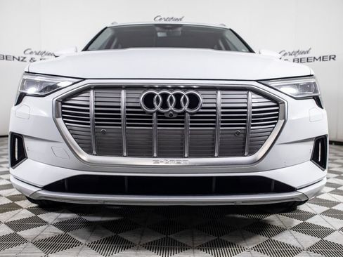 Used 2019 Audi e-tron Prestige AWD/4WD image 5