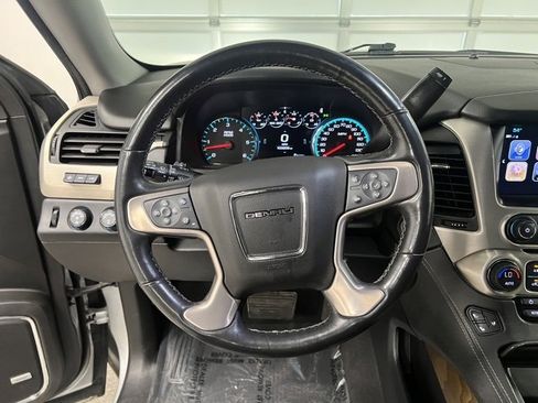 Used 2020 GMC Yukon XL Denali image 29