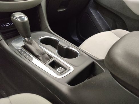 Used 2020 Chevrolet Equinox LS FWD image 26