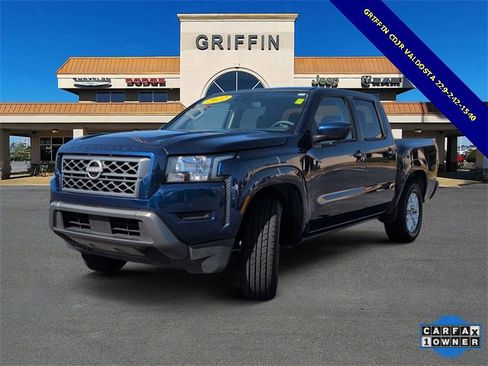 Used 2022 Nissan Frontier SV image 11