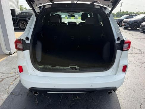 Used 2024 Ford Escape ST-Line w/ Tech Pack #1 AWD/4WD image 5