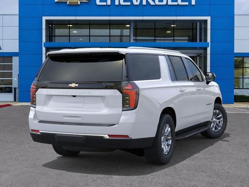 New 2026 Chevrolet Suburban LS image 4