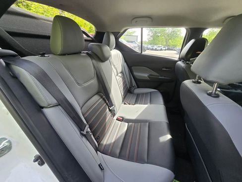 Used 2024 Nissan Kicks SR w/ SR Premium Package FWD image 18