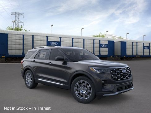 New 2026 Ford Explorer Platinum RWD image 7