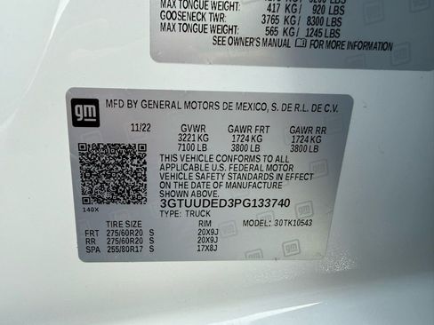 Used 2023 GMC Sierra 1500 SLT w/ SLT Premium Package image 32