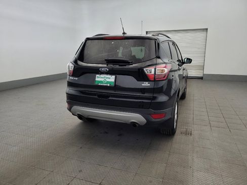 Used 2017 Ford Escape SE w/ Equipment Group 201A FWD image 7