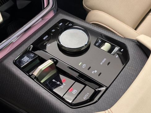 Used 2025 BMW X3 xDrive30i w/ Convenience Package image 19