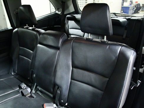 Used 2016 Honda Pilot Touring image 30