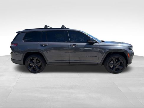 Used 2023 Jeep Grand Cherokee L Laredo AWD/4WD image 9