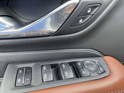 Certified 2024 GMC Yukon XL Denali Ultimate image 18