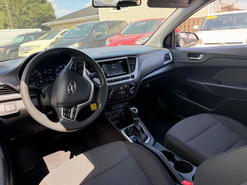 Used 2019 Hyundai Accent SE FWD image 8