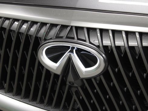 New 2026 INFINITI QX60 Luxe image 12