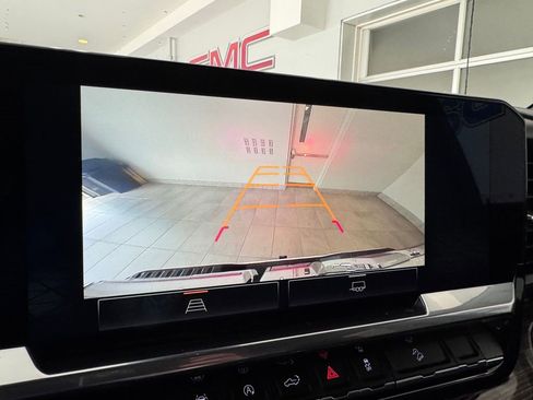 Certified 2023 GMC Sierra 1500 Elevation w/ X31 Off-Road Package AWD/4WD image 19