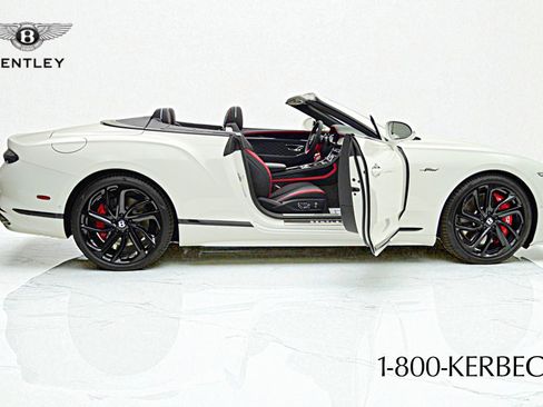 Used 2025 Bentley Continental GT Speed image 13