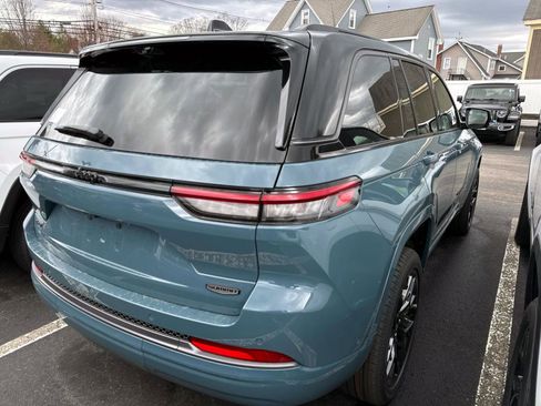 New 2026 Jeep Grand Cherokee Summit AWD/4WD image 2