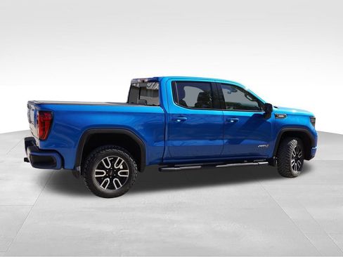 Certified 2022 GMC Sierra 1500 AT4 w/ AT4 Premium Package AWD/4WD image 4