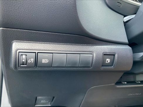 Used 2026 Toyota Corolla XLE FWD image 34