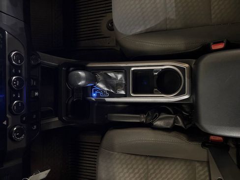 Used 2021 Toyota Tacoma SR5 w/ Technology Package image 25