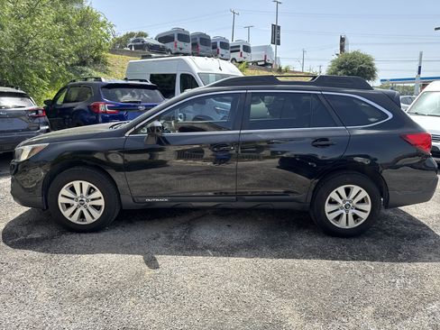 Used 2019 Subaru Outback 2.5i Premium AWD/4WD image 6