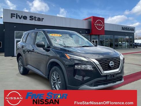 Used 2023 Nissan Rogue S FWD image 1