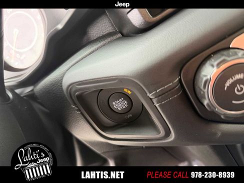 New 2026 Jeep Gladiator Mojave image 17