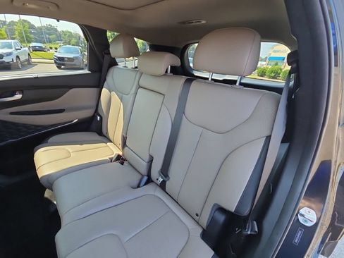 Used 2023 Hyundai Santa Fe SEL Premium AWD/4WD image 13
