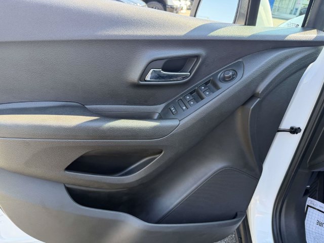 Certified 2020 Chevrolet Trax LT FWD image 20