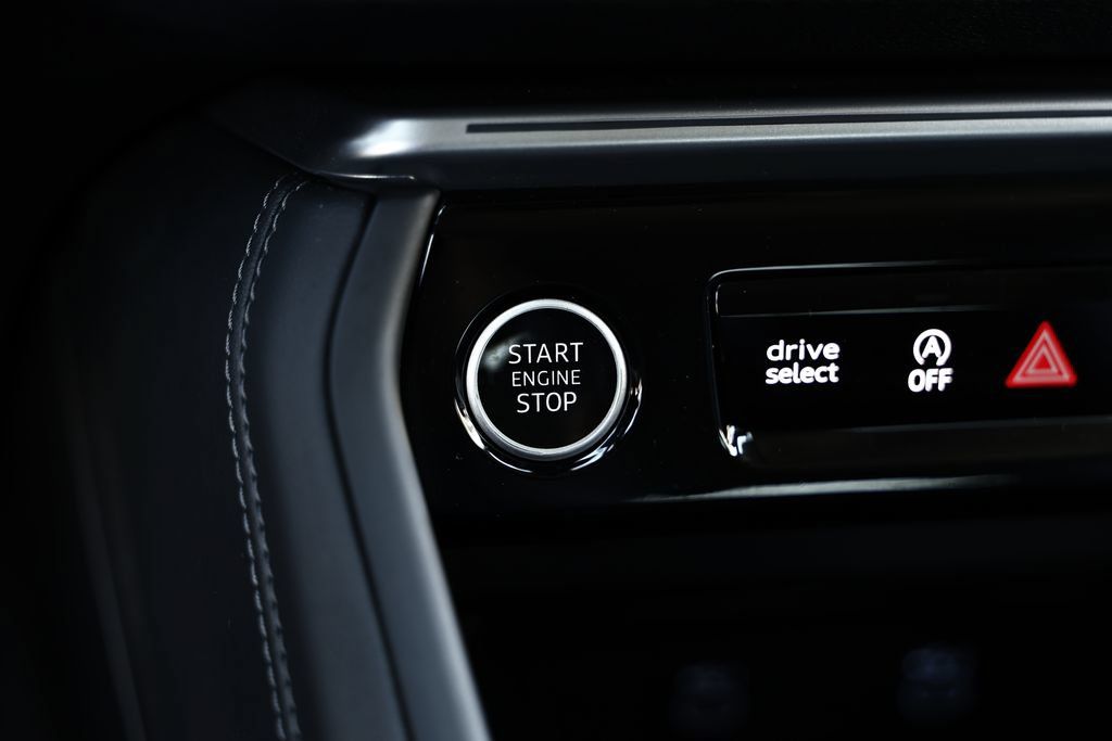 Certified 2025 Audi Q5 Premium w/ Premium Plus AWD/4WD image 38