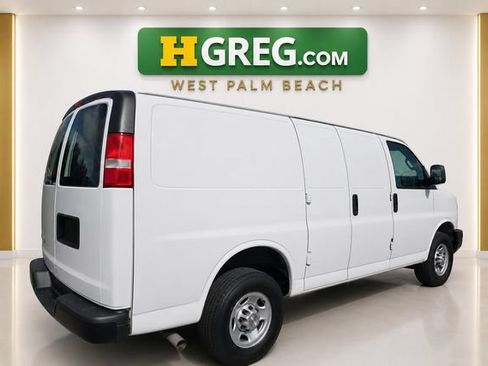 Used 2021 Chevrolet Express 2500 RWD image 6