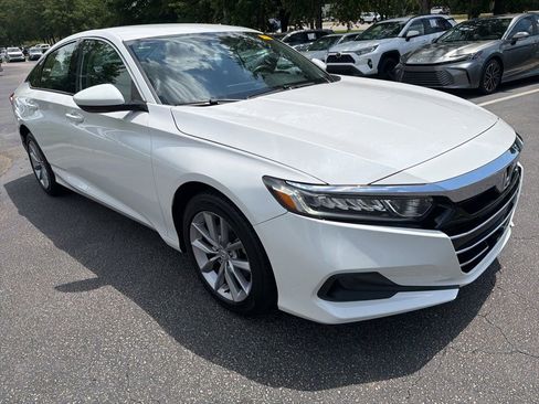 Used 2021 Honda Accord LX image 4