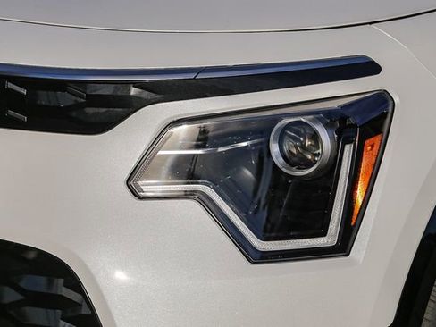 New 2026 Kia Niro Wind FWD image 5
