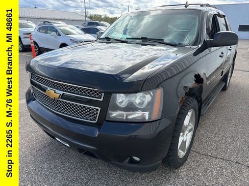 Used 2013 Chevrolet Avalanche LT AWD/4WD image 4