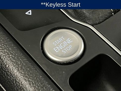 Certified 2023 Volkswagen Atlas Cross Sport SE w/ Panoramic Sunroof Package image 17