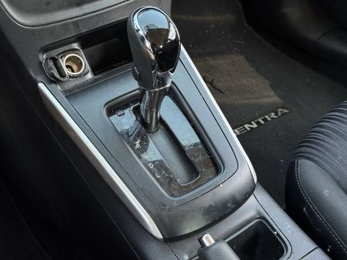 Used 2018 Nissan Sentra SV FWD image 19