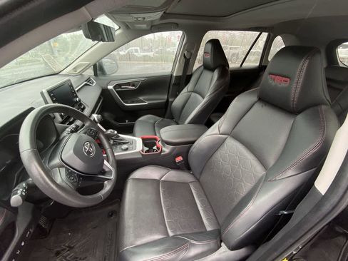 Certified 2021 Toyota RAV4 TRD Off-Road image 11