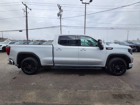 Used 2022 GMC Sierra 1500 Elevation w/ Preferred Package AWD/4WD image 6