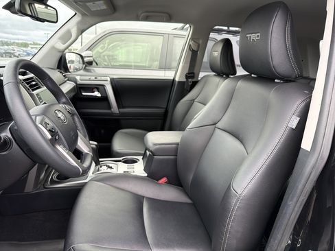 Used 2023 Toyota 4Runner TRD Sport w/ Technology Package AWD/4WD image 8