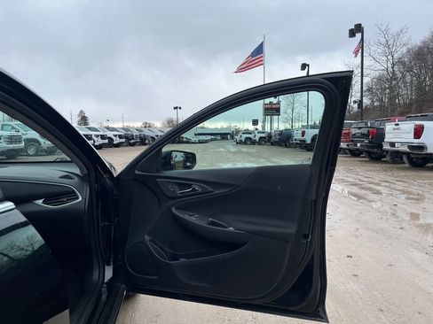 Used 2024 Chevrolet Malibu LT image 33