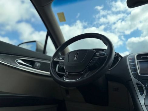 Used 2020 Lincoln Nautilus Reserve AWD/4WD image 42