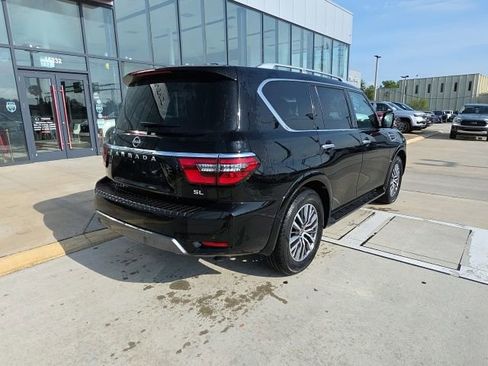 Used 2024 Nissan Armada SL w/ Captain's Chairs Package AWD/4WD image 4