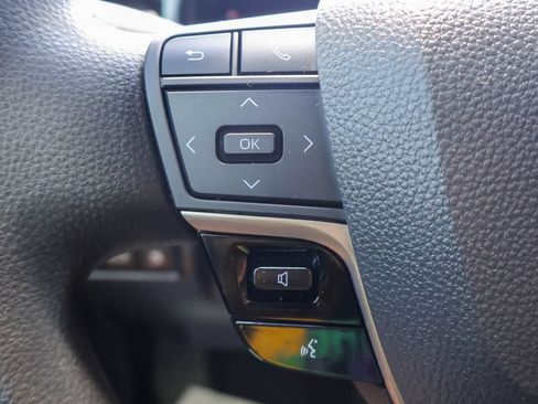 Used 2025 Toyota Camry LE w/ Convenience Package FWD image 13