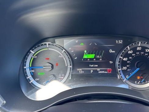 Certified 2024 Toyota Highlander XLE image 12