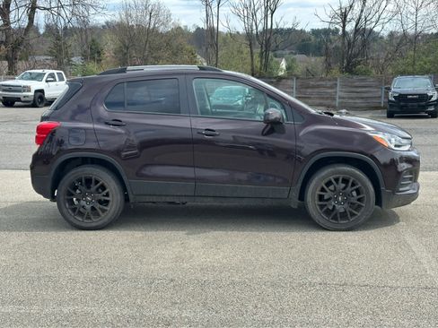 Used 2022 Chevrolet Trax LT w/ Sport Edition AWD/4WD image 8