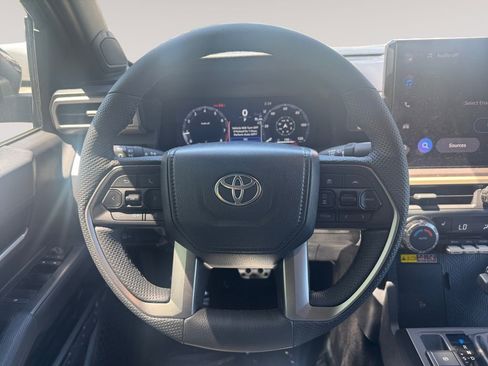 Used 2025 Toyota Tacoma TRD Sport w/ TRD Sport Upgrade Package AWD/4WD image 12