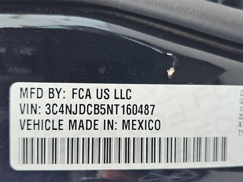 Used 2022 Jeep Compass Limited image 31