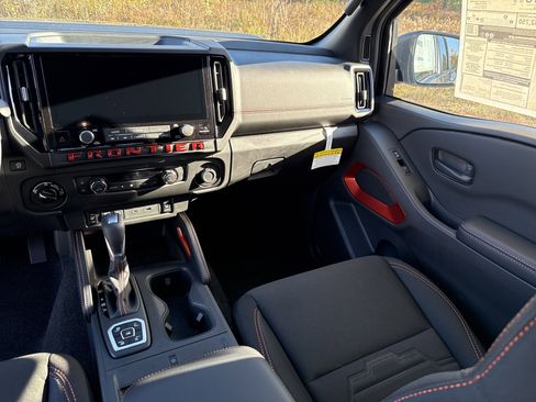 New 2026 Nissan Frontier PRO-4X w/ Pro-4x Convenience Package image 19