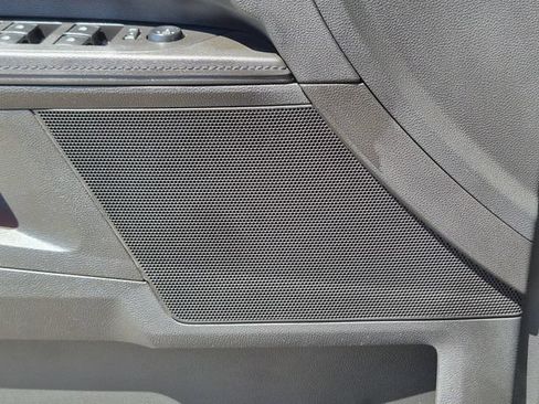 Used 2017 Chevrolet Equinox LT w/ Convenience Package FWD image 19
