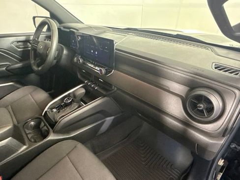 Used 2024 Chevrolet Colorado Trail Boss w/ Advanced Trailering Package AWD/4WD image 32